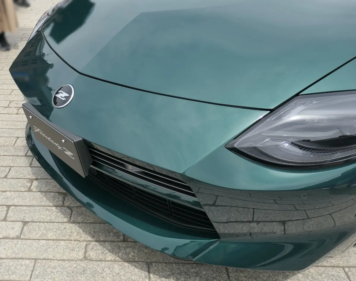 RZ34 フェアレディZ 2027年型 基準車 中央左前