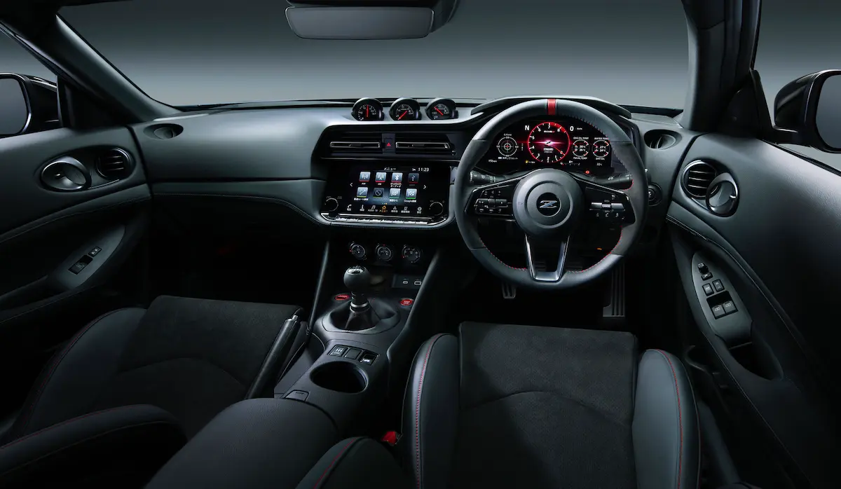 フェアレディZ 2026 NISMO 6MT 室内1