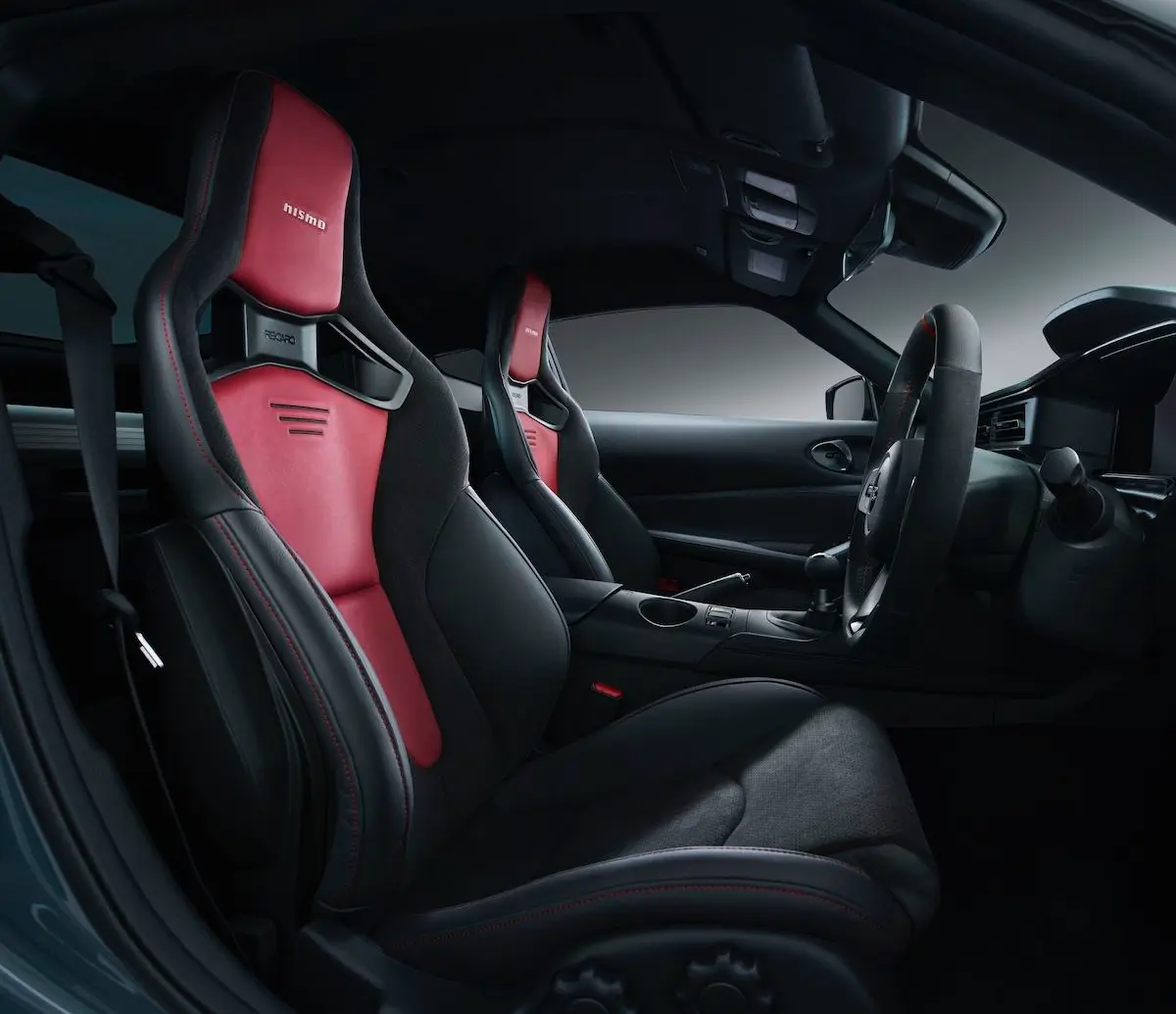 フェアレディZ 2026 NISMO 6MT 室内2