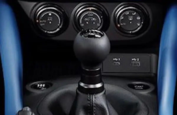 フェアレディZ 2025 スイッチ