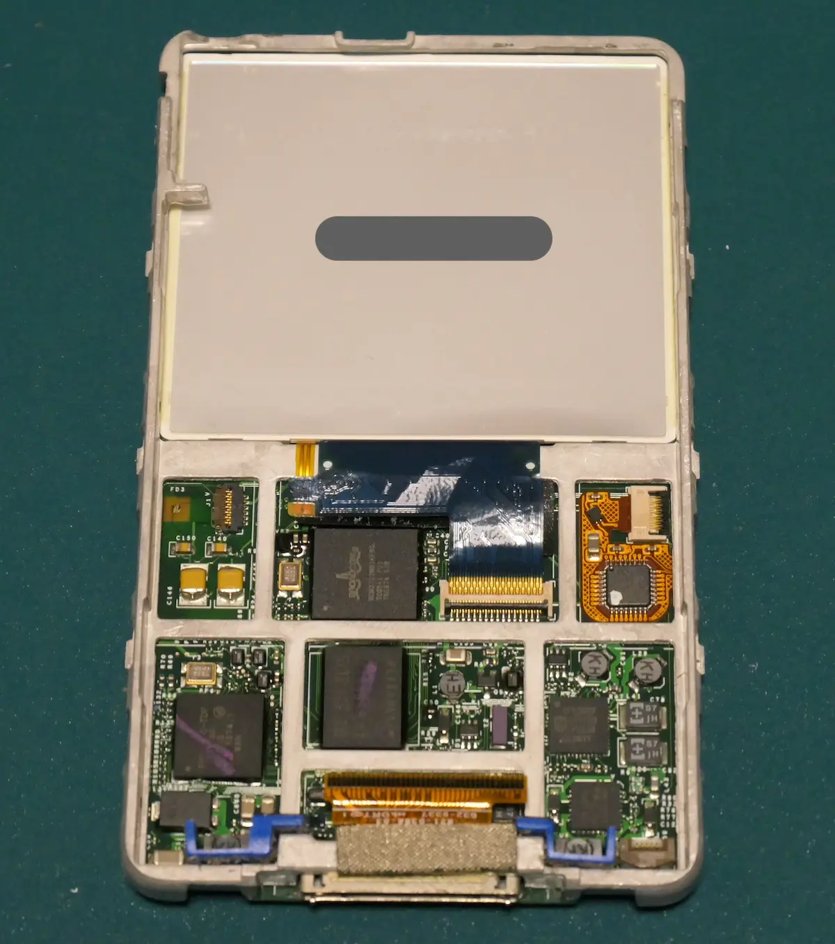 iPod第五世代液晶画面交換1
