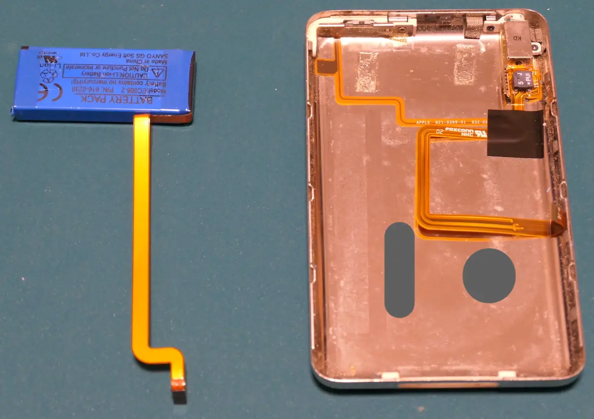 iPod第五世代充電池交換2